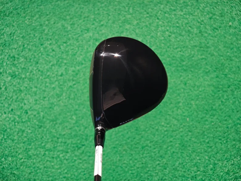 ELYTE トリプルダイヤモンド TD ドライバーのヘッド形状1